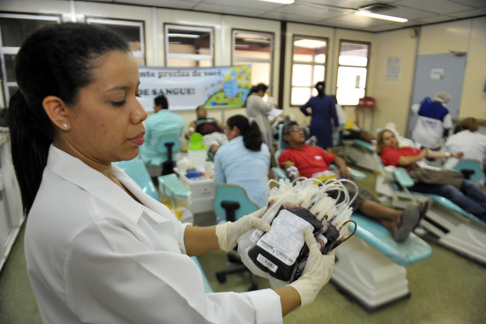 Estoque De Sangue Abaixo Da M Dia Hemoam Chama Doadores Portal