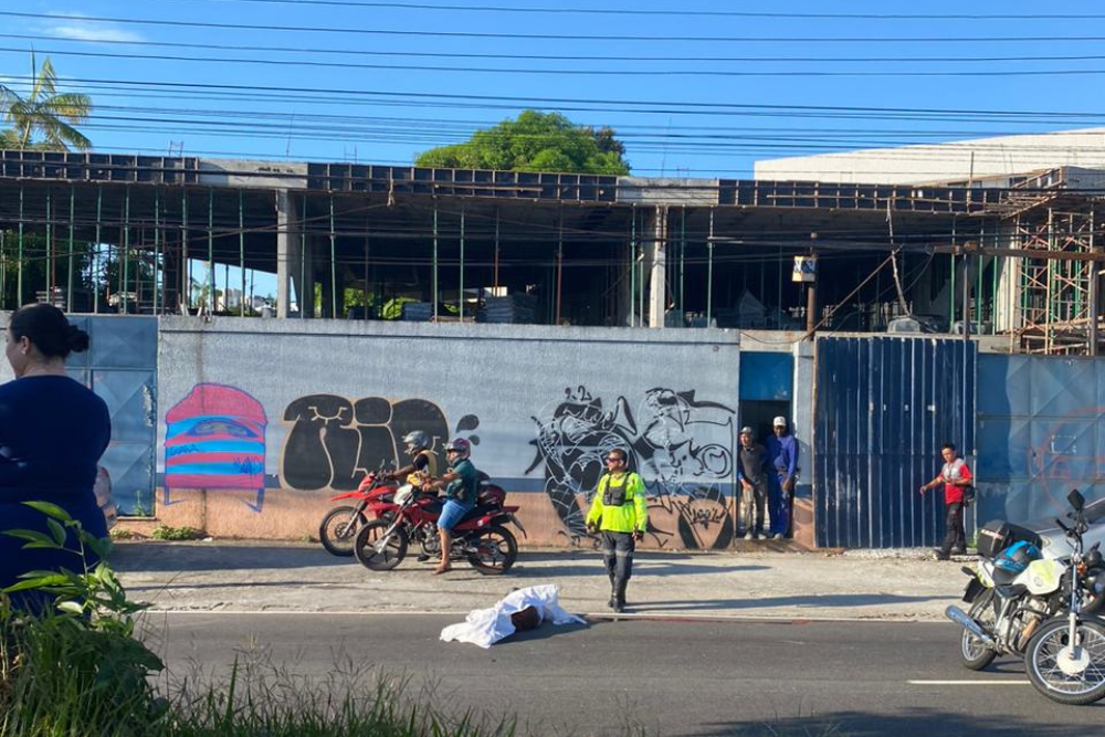 Idoso Morre Atropelado Por Motocicleta Ao Tentar Atravessar Avenida