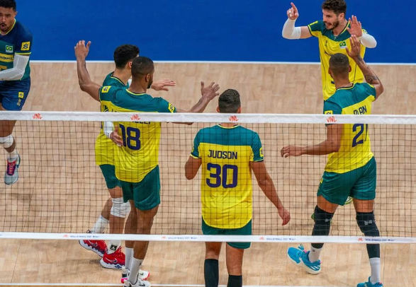 Brasil estreia na Liga das Nações de Vôlei com derrota para a