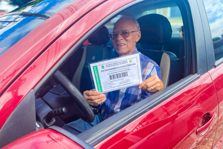 Credencial De Estacionamento Para Idosos E PcDs Será Emitida Pela ...